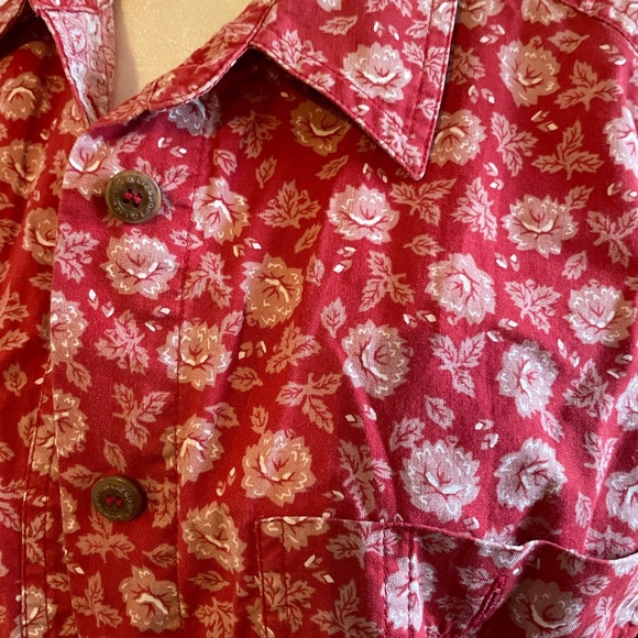 Vintage Liz Sport Long Sleeve Red Flower Button Down Top. Size Medium - Picture 2 of 3